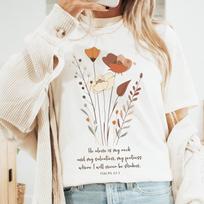 Krikščioniškas Biblijos Eilutės Marškinėliai, Psalmė 62:2 marškinėliai, Comfort Colors marškinys, Gėlių Boho grafikos viršutinė dalis, Įkvepiančio citatos drabužiai, Religinė dovana 110 beige
