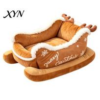 Easy Clean Pet Nest Christmas Sleigh Dog Bed with Non Slip Base, Plush Calming Sofa Cozy Winter Furniture for Indoor Outdoor, Fun House Cats M kupranugaris