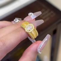 Ring advanced sense light luxury index finger ring men and women couple gift Pigeon egg ring white gray