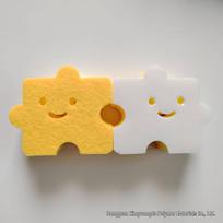 Creative Cloud Adhesive Bathroom Scrubbing Sponge - Oil Stain Remover Pad 5.9*6.7*2.9 cm geltona