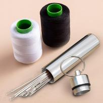 Patvarus rankinio siuvimo rinkinys: Juodi ir balti siūlai su didelėmis akelėmis adatos Black & White Thread + 16 Hand Sewing Needles (T1) gray