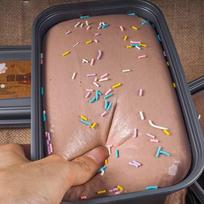 Lipni Dėžutė Tortas Squishy Žaislas Lėtai Kylanis Suspaudžiamas Žaislas Sviesto Ledų Dėžutė Squishy Fidget Žaislas Antistresinis Atpalaiduojantis Rankoms Relaksacija Dovana brown