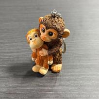 Apsaugok Punch The Monkey pliušinio žaisliuko raktų pakabukas/Raudono orangutango raktų pakabukas brown