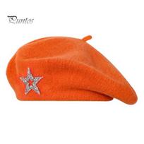 Rhinestone Star Hat Women Knitted Beret for Fall Winter, French Style Artist Soft Cap with Star, Stretchy Solid Color Knitting oranžinė