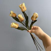6pcs PU Budding Tulips Bouquet Artificial Flowers Cafe Decorative Simulation Morandi Tulip Green Fake Flower Balcony Decoration tamsios kavos spalvos
