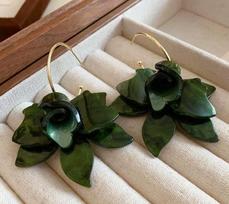 Acrylic Flower Earrings One Size žalia
