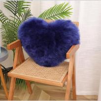Širdelės formos dirbtinio vilnos pliušinis pagalvės pagalvėlė 40x50 cm Heart Single Side Plush without Core tamsiai mėlyna spalva