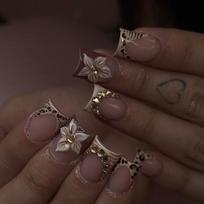 Duck Feet Press On Nails 3D Leopard Print Gold Rhinestone Floral Design Damage-free Fake Nails for Travel Party Use one size black