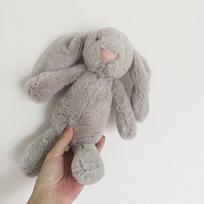 25cm Ilgaausis triušio pliušinis žaislas kūdikiui mergaitei nuraminti lėlė kūdikio miego žaislas kūdikio dovanos 25cm pilka spalva