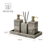 Wabi-Sabi Sidabriškai Pilkas Travertino Vonios Kambario Rinkinys: Praustuvės padėklas ir dekoras. Middle Tray 4-piece Set 5 (Brushed Gold)