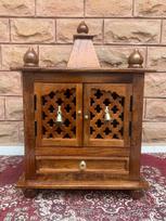 Handmade Mango Wood Temple Mandir: Home Pooja Ghar with Doors įvairiaspalvis