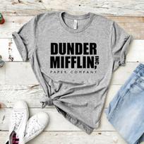 Dunder Mifflin marškinėliai su „The Office Gift“ Dwight Schrute marškinėliai Juokingi TV serialo marškinėliai Dunder Mifflin Paper Company Unisex marškinėliai Viršutiniai drabužiai L pilka spalva