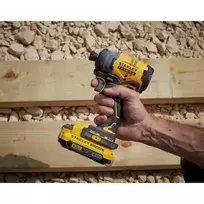 STANLEY SFMCF820D2K-QW smūginis suktuvas