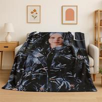 3D Billie Eilish Dainininkė Žvaigždė Flanelinis pledas Minkštas Šiltas Pledas Miegamajam Svetainei Lovai Kelionėms Stovyklavimui Iškylai Dovana 75x90cm black