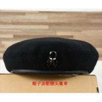 Winter beret, with badge bud hat, autumn and winter men's hat, European and American tough guy fan men's hat, one piece large size 61-62cm beige