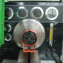 0,25/0,6/1,6/6 MPa manometras dyzelinio kuro įpurškimo siurblio bandymo stendui, skersmuo 133 mm 0-0.6