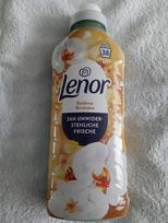 Audinių minkštiklis LENOR Golden Orchidee, 798 ml, 38 skalbimams, Vokietija