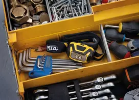 Žibintas - Petzl Aria 1, 350 Liumenų, 110 Valandų Veikimo Laikas, IP67 Atsparus Vandeniui, Juodas