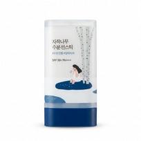 ROUND LAB Birch Juice Moisturizing Sun Stick SPF50+ PA++++ Hydrating Daily Sun Care 19g 19g 1EA white