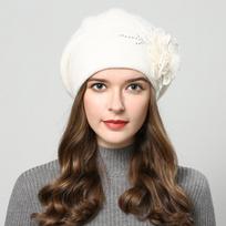 Rudens ir žiemos madinga universali triušio kailio megzta vilnonė kepurė moteriška pastorinta ir aksominė šildanti ausų apsauga beretė One size fits all balta
