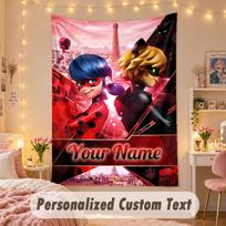 Individualus personalizuotas gobelenas, Stebuklingosios Boružės atspaudas, individualus pavadinimo tekstas, Sienos dekoracija, kabinama miegamajame 100cmx150cm black