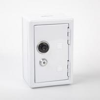 Mini metalinė saugi taupyklė su derinio užraktu ir raktu. Puikiai tinka vaikų pinigų taupymui, namų smulkių daiktų laikymui. White white