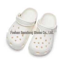 Žvaigždžių Crocs su atrama pėdai Neslystančios paplūdimio basutės moterims ir vyrams, dideli dydžiai, kvapui atsparios lauko šlepetės M9-W11 balta