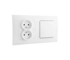 Legrand - dviguba namų rozetė 250 V/16 A ir vienpolio jungiklis nr. 1 su rėmeliu NILOE, baltas