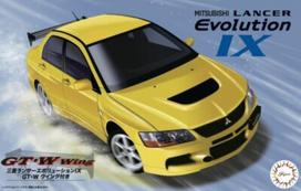 Klijuojamas Modelis Fujimi ID-329 Mitsubishi Lancer Evolution IX GSR with GT Wing 48024 1/24