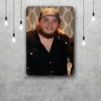 luke combs Metalinės plokštės sienų dekoras Vintažinės skardinės plokštės Kapitono metalinis plakatas Dekoras barui, užeigai, klubui Sienų dekoracija 20x30cm（7.8x11.8inch） gray