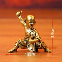 Vintage Brass Kung Fu Shaolin Little Monk Mini Figurines, Chinese Traditional Desktop Decor Statues A1 brown