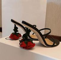 Rožiniai aukštakulniai Juodi Moteriški Sandalai Nauji Vasariniai Šlepetės Gėlės Atviras Pirštas Moteriškos Šlepetės schuhe Pleištai Sandalai 40 juoda