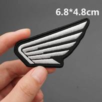 Stiliaus siuvinėtas pleistras Apyrankė Kuprinės ženklelis Kabliukas Pagrindas Drabužiams Honda CB400 CB650 FCBF CBR25ORR CRF SH3O0 NC75O ZP8 Sewing style balta