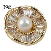 Faux Pearl Magnetic Button Pin, No Sew Safety Multipurpose for Scarf Shirts Sweater, Reusable Clothing Decorative Brooch Anti Slip Clasps B beige