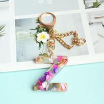 Dried Flower Letter Crystal Epoxy English Pendant Women'S Bag Key Chain beige