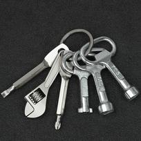 Portable Wrench Keychain Multi-Function Repair Tools Keychain Screwdriver Set Keychain  Gift Giving 6 PCS gray