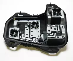 BMW F20 galinio žibinto lemputės lizdo laikiklis kairėje pusėje originalus 63217424495