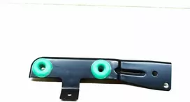 BMW F80 F82 M4 radiatoriaus priekinės panelės laikiklis apatinis dešinysis originalus 51648055742