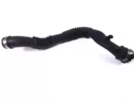 BMW E81 E82 E87 LCI 3 durys Tarpinio aušintuvo vamzdis, turbinos žarna 11617797481 Originali