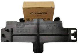 VAG VW Golf R32 GTI Rabbit Variant 4Motion BA5 BQ1 BV5 laikiklis originalus 5G9971502A