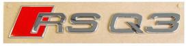 VAG Audi RS Q3 2013- Galinis bagažinės dangtis Emblema Logotipas Ženkliukas Užrašas Chromas Raudonas Originalus 8U0853740