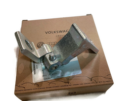 VAG AUDI TT Dešinysis durų vyris originalus 8J0831402A
