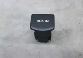 VAG "VW Aux-In" lizdas su dangteliu originalus 6R0035724