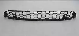 VOLVO V60 R Design Priekinis Bamperis Apatinė Grotelė Originali 31383148