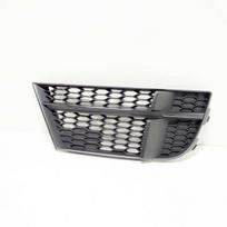 VAG OEM AUDI A3 8P PRIEKINIS BAMPERIS DEŠINĖS PUSĖS GROTELĖ 8V3807682QESM ORIGINALUS 2013