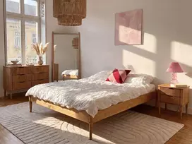 Beliani Lova be galvūgalio pušies medienos VEYRAC 120 x 200 cm šviesiai ruda