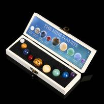 Jingde Natūralaus Akmens Kristalinė Rutulio Saulės Sistemos Rinkinys: Devynių planetų mineralų pavyzdys, stalo puošmena. Box Size: 20*6.7*3.9 cm gray
