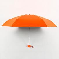 Kompaktiškas kapsulės skėtis: Dvipusė apsauga nuo saulės ir lietaus studentams Black Coating Five-Fold Umbrella orange