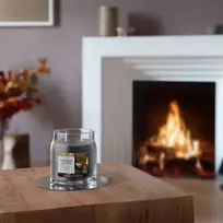 Yankee Candle Crackling Embers vaško žvakė Cilindras Medienos Pilka 1 vnt