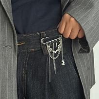 Punk Style Safety Pin Brooch,Tassel Chain & Bead Lapel Pin,Gothic Streetwear Badge,Hip Hop Jewelry for Jackets & Jeans gray